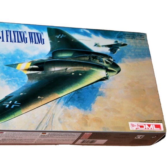 DML ⭐ 1/48 scale model kit HORTEN Ho 229A-1 flying wing - 5505 - Picture 1 of 4